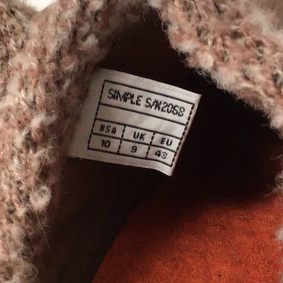 Simple slip on clogs - Picture 5 of 5